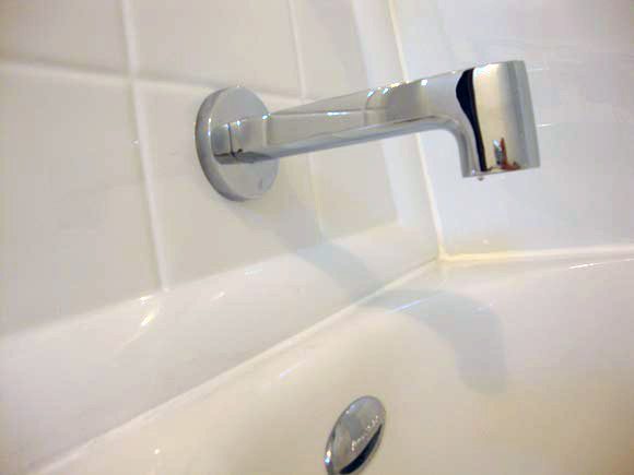 American Standard Moments Spout picture of American Standard Moments Spout