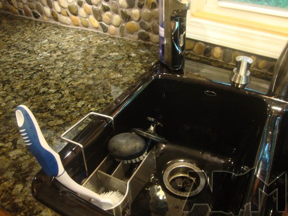 sink caddy - simplehuman