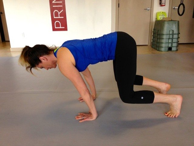 Sexy summer arms in 4 weeks from the founders of The Pure Method: Forward Ellipse