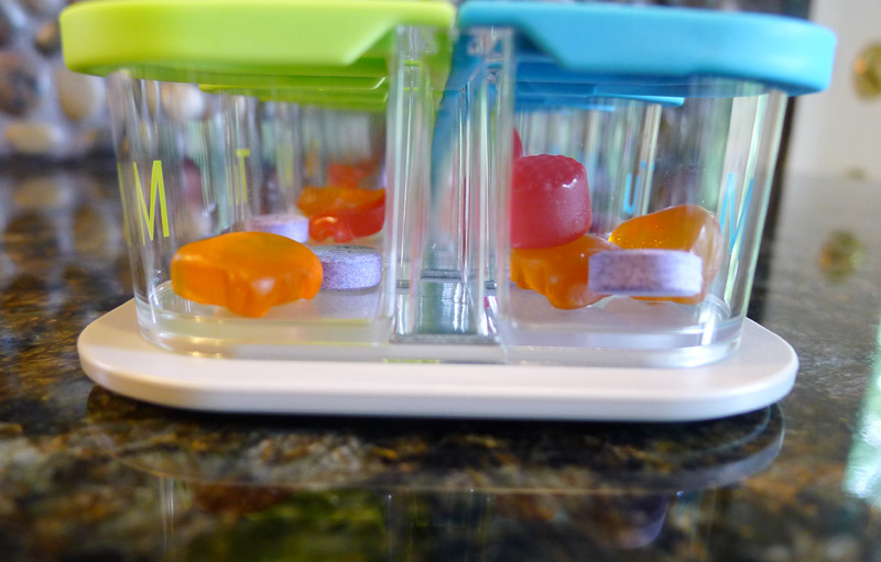 This Weekly Pill Organizer & App Helps Keep Your Health on Track