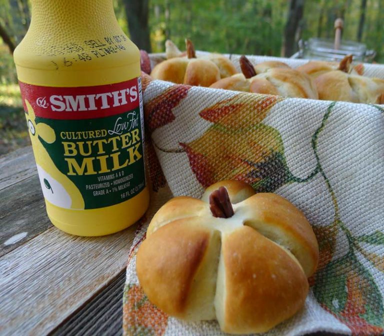 Honey Buttermilk Thankful Rolls Recipe Akron Ohio Moms