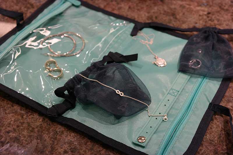 Thirty one shine hot sale on jewelry case