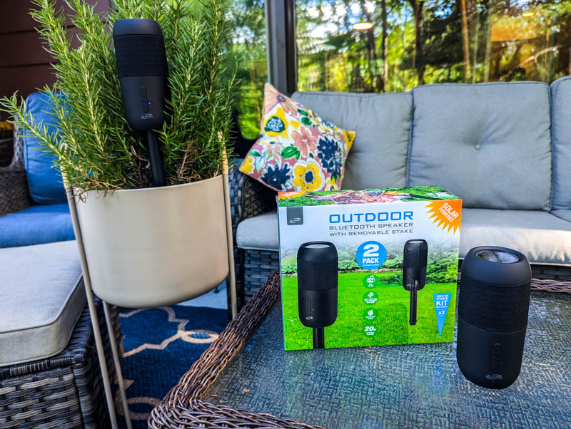 iliveoutdoor bluetooth speaker review