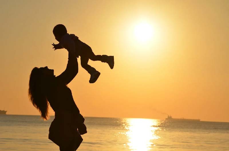 Creative Gift Ideas for Busy Moms: How Print-on-Demand Can Save Time