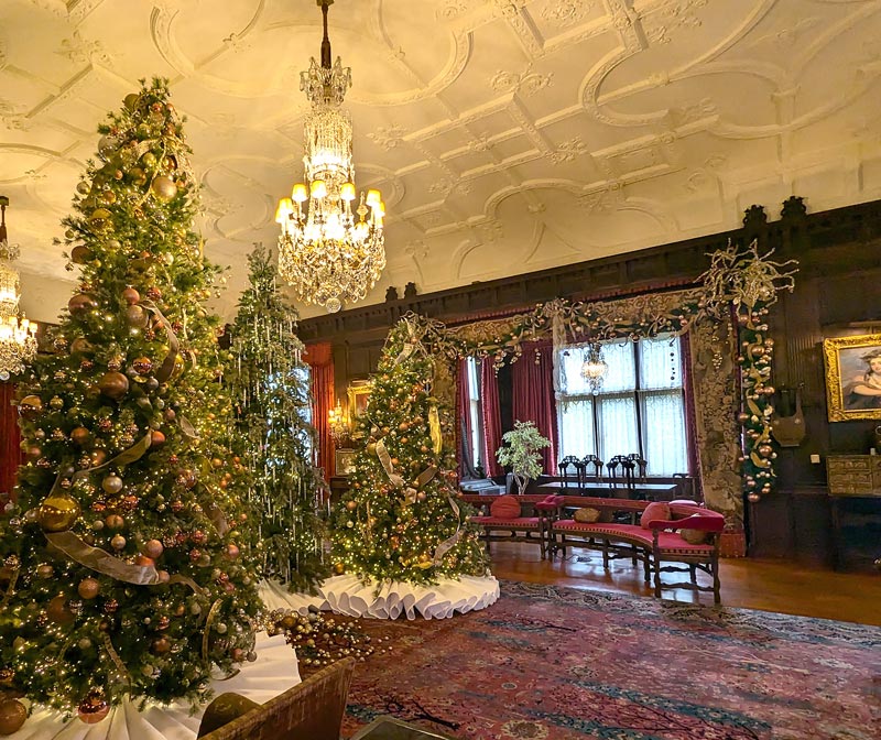 Stan-Hywet-Deck-the-Hall-2024-Manor-House-