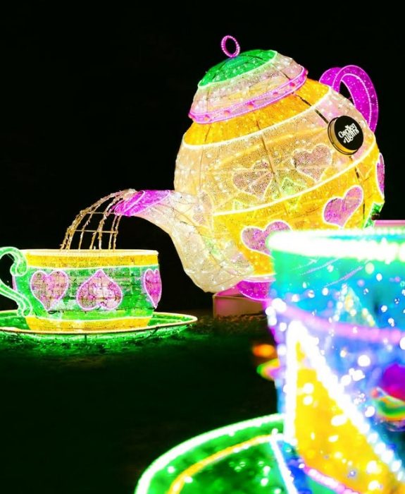 garden of lights in ohio alice in wonderland christmas lights event
