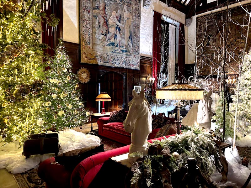 Stan Hywet Deck the Hall 2025 Akron Christmas Lights Santa (11)