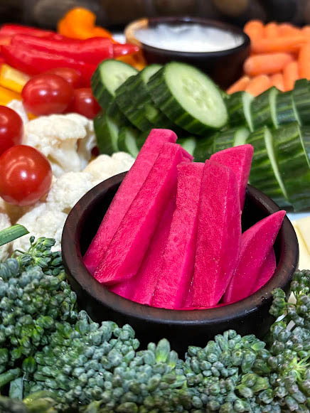 Copycat Aladdin’s Pink Pickled Turnips Recipe