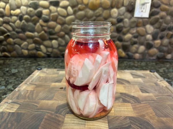 Copycat Aladdins Pink Pickled Turnips Recipe (9)