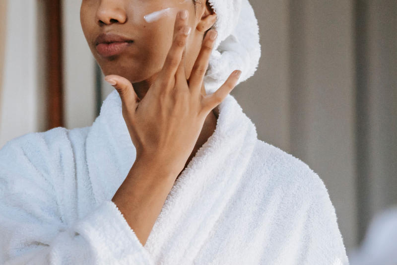 summer-skin-prep-for-busy-moms-a-10-minute-self-care-routine-akron