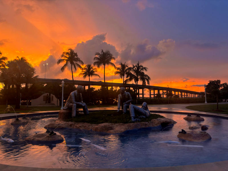 sunset at US Ghost Adventures Fort Myers Ghost Tour