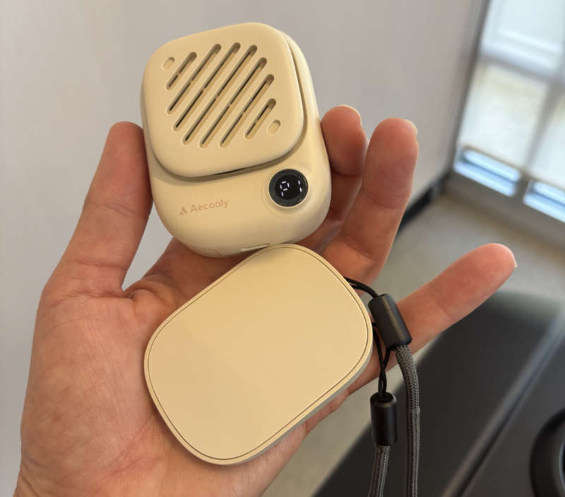 Aecooly Magnetic Neck Fan