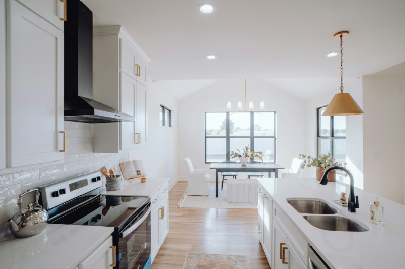 white kitchen