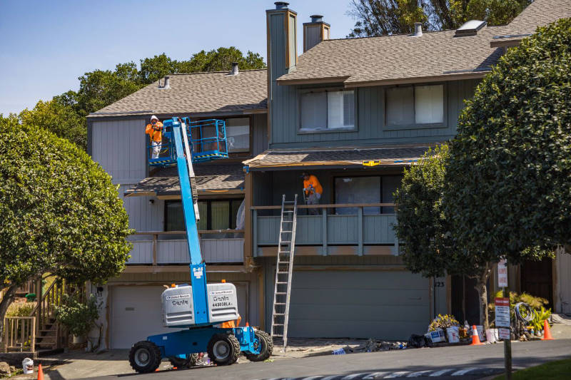 siding contractor